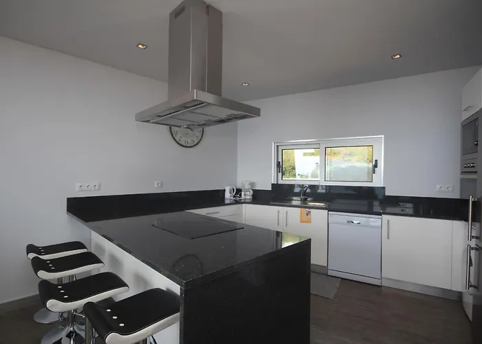 Pinheira Ii Дом отдыха Estreito Da Calheta